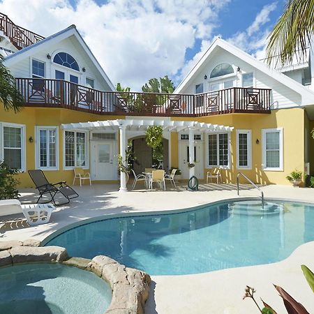 Shangri-La Boutique Bed&Breakfast West Bay Extérieur photo