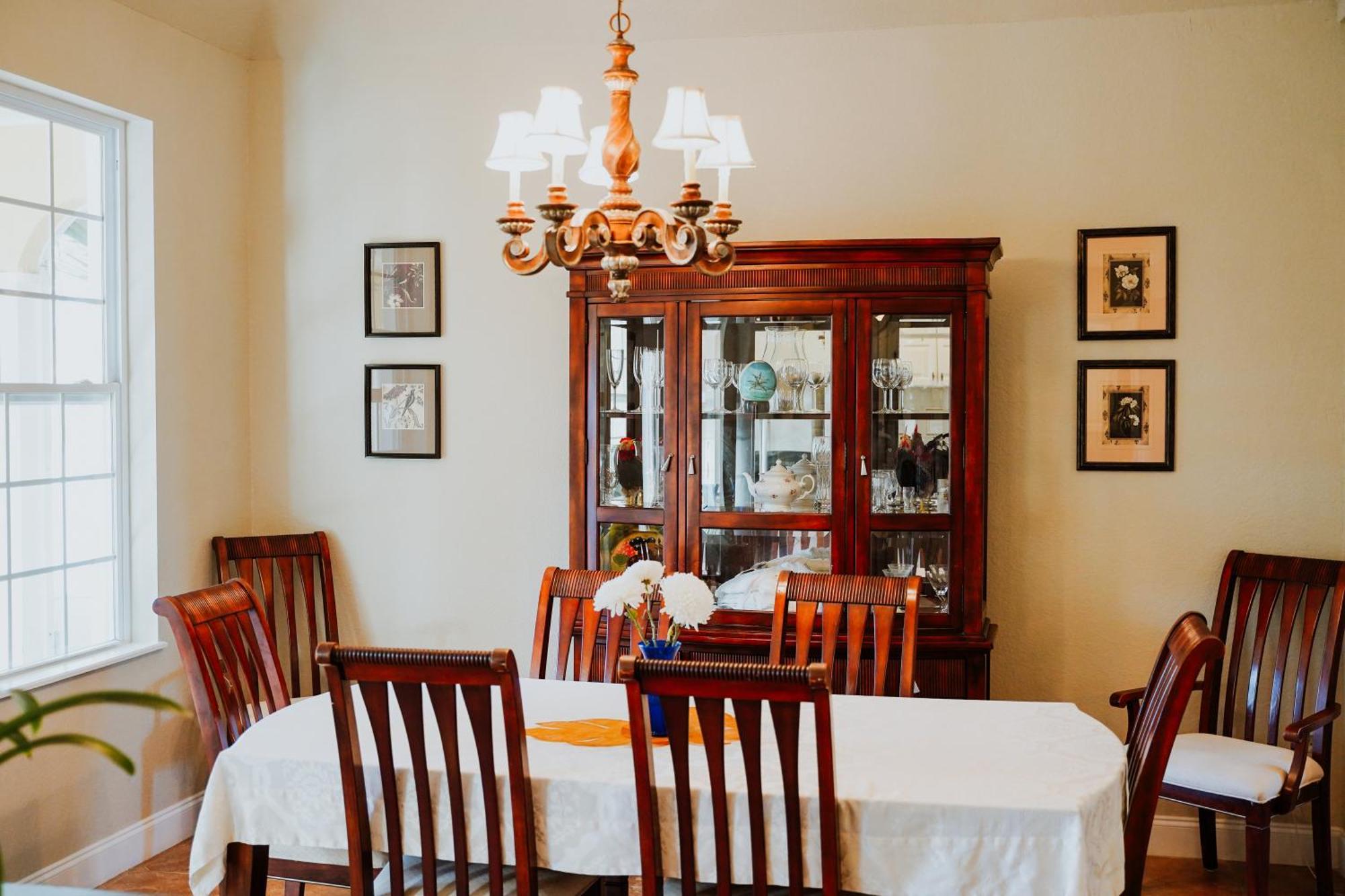 Shangri-La Boutique Bed&Breakfast West Bay Extérieur photo