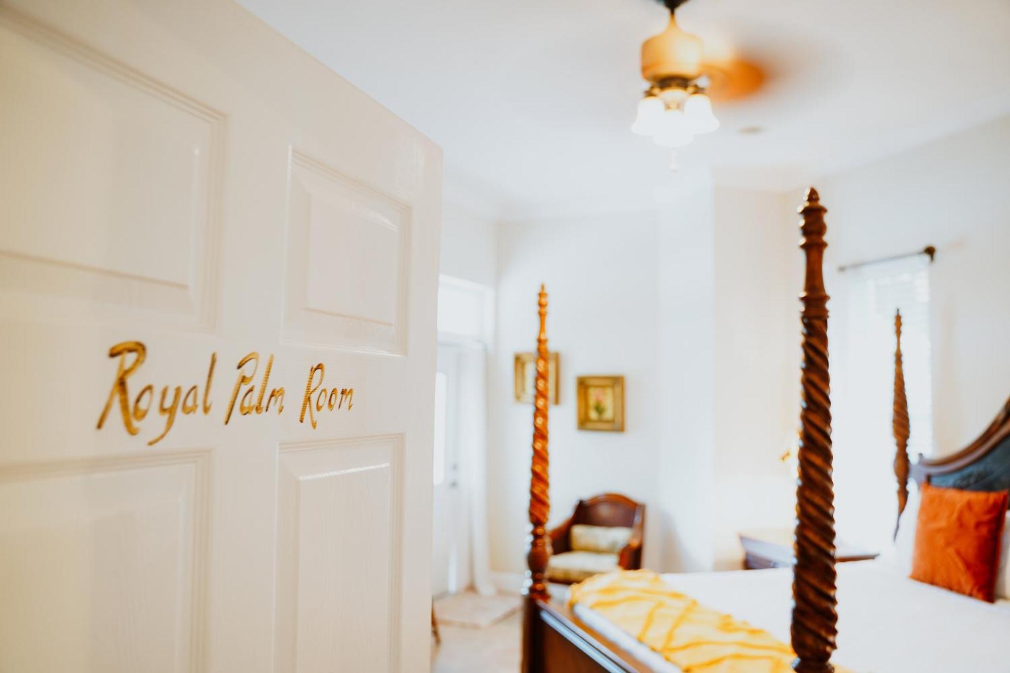Shangri-La Boutique Bed&Breakfast West Bay Chambre photo