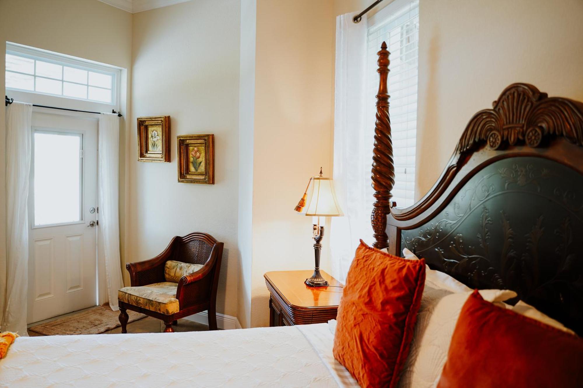 Shangri-La Boutique Bed&Breakfast West Bay Chambre photo
